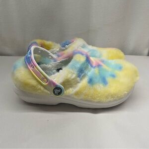 Crocs Fur Sure Faux Fur Lined Clogs Tie Dye Rainbow size 7 girls/women’s